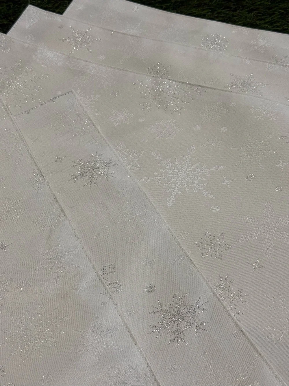 Snowflake Place Mat Table Coverings - Set of 4